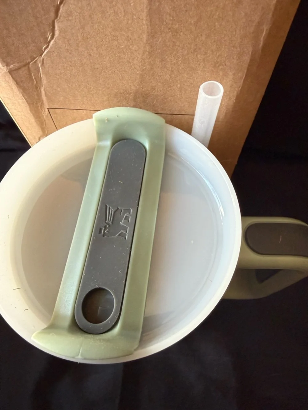 New Stanley 40oz Quencher H2.0 Tumbler - Sage Green - Picture 4 of 7